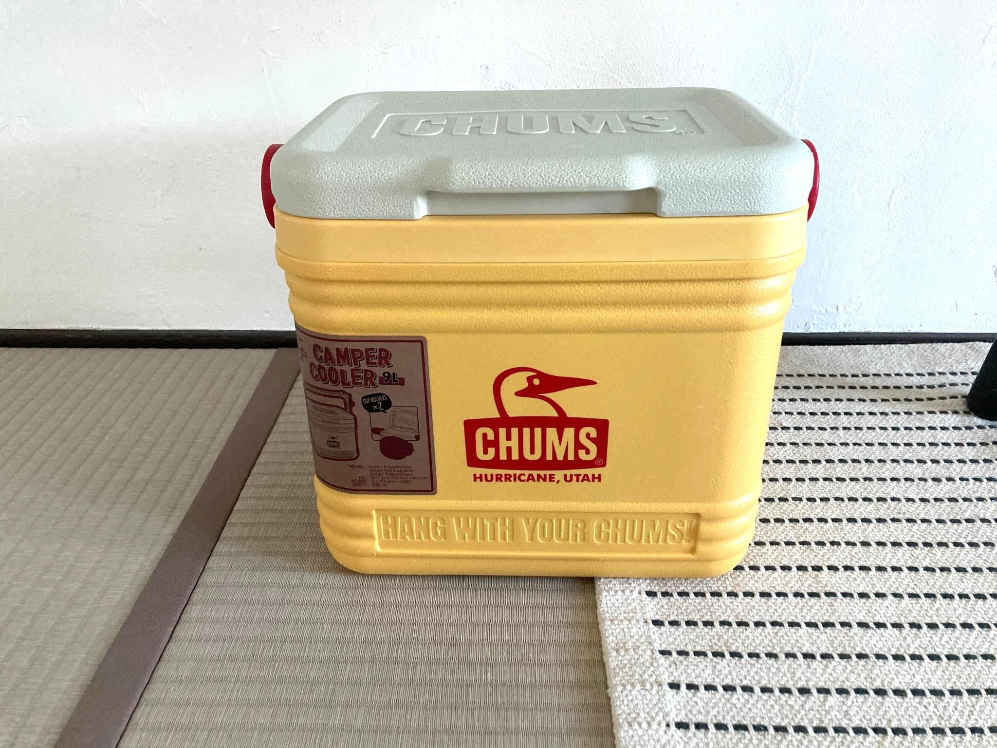 チャムスキャンパークーラー9Lのイエローとグレーのレトロデザイン