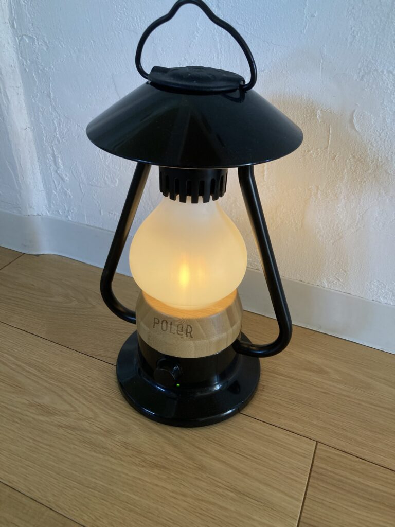 POLERランタン本体の外観（竹と金属のレトロデザイン）