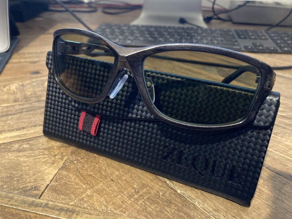 ゼクー ステルス イースグリーンとケース