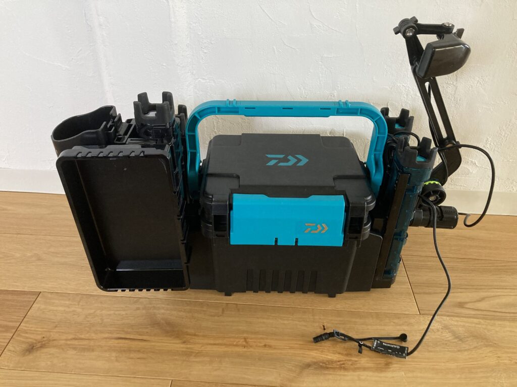 SUPで使用しているDaiwa TB3000とメイホウBMホルダーの全体固定構造の写真