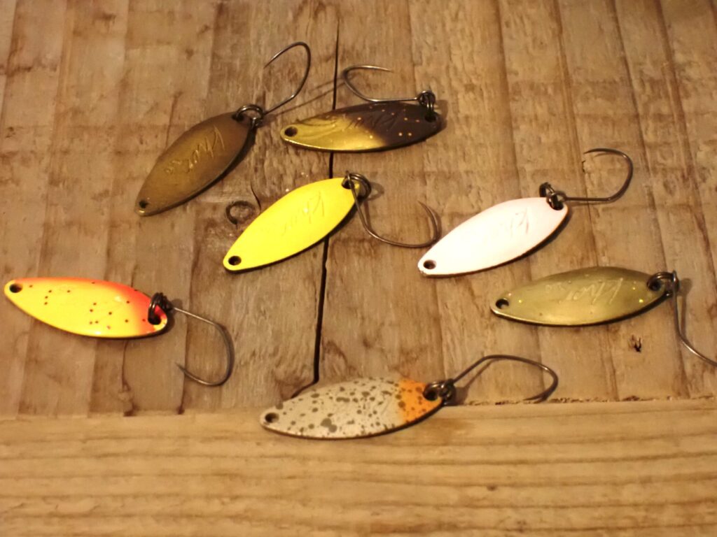 Khor1.6gをカラー違いで並べた様子