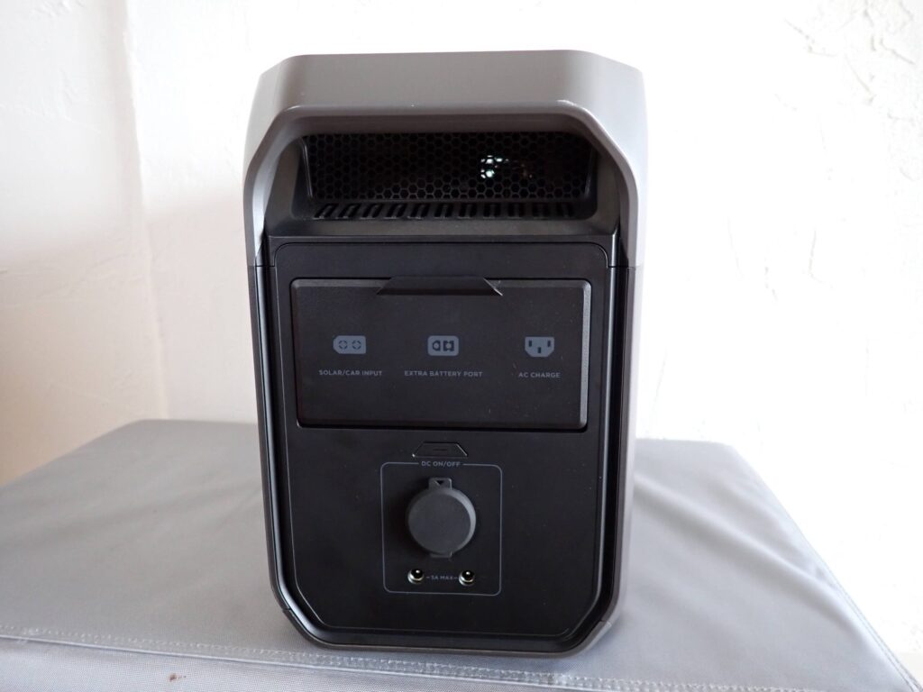 DELTA3の背面カバーを戻した様子