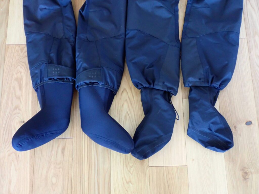 カヤックモデルとフィッシングモデルの足先部分を並べて撮った様子