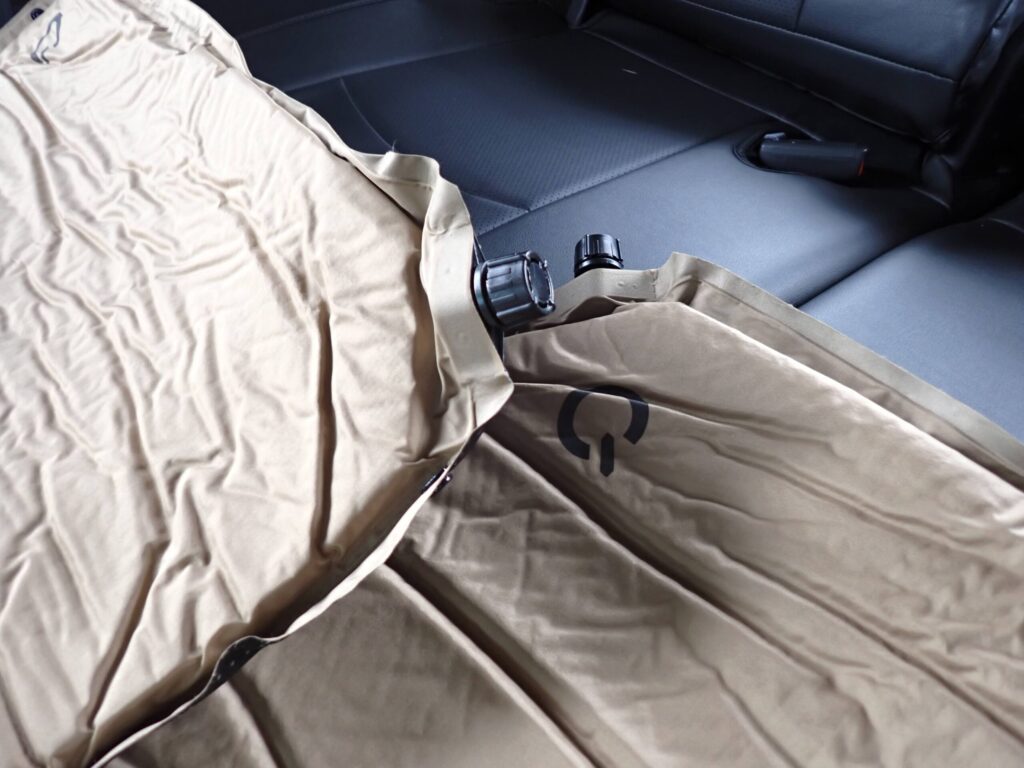 バルブ下の電源マークの写真