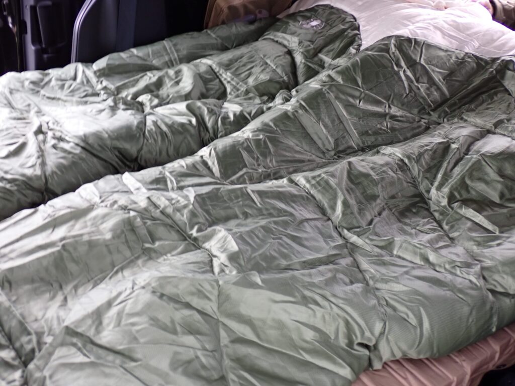 Coleman タスマンキャンピングマミーの質感を写した写真