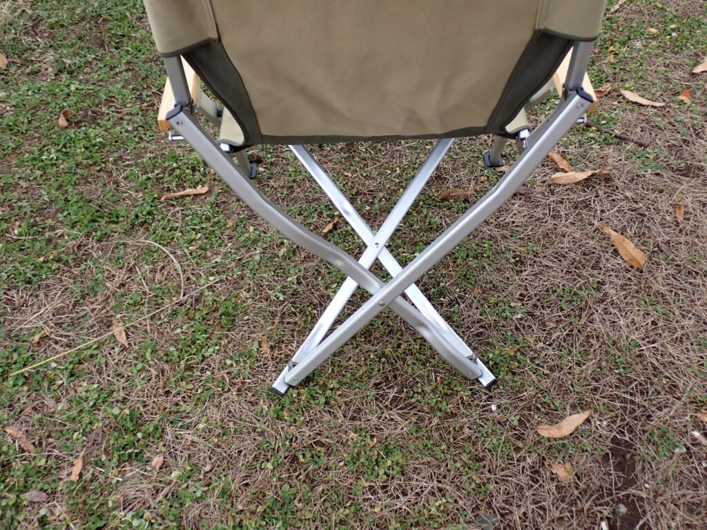 どっしりとした足元を写した写真