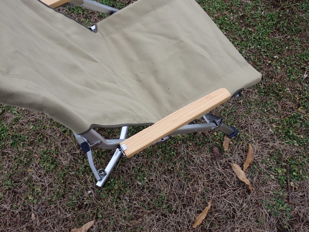 ローチェア30の布の質感を写した写真