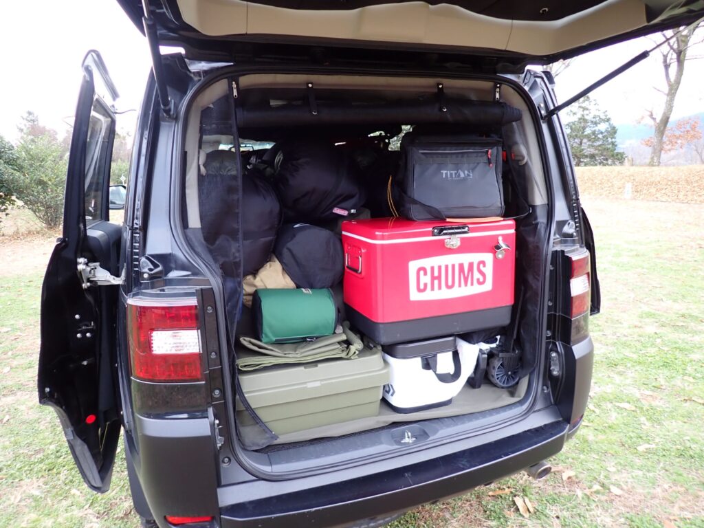 撤収後車に荷物を積んだ状態