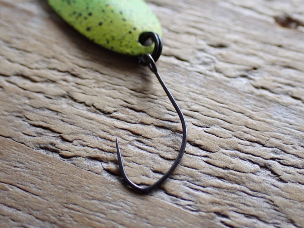 リクーゼ0.6gで使っているフックのアップ写真