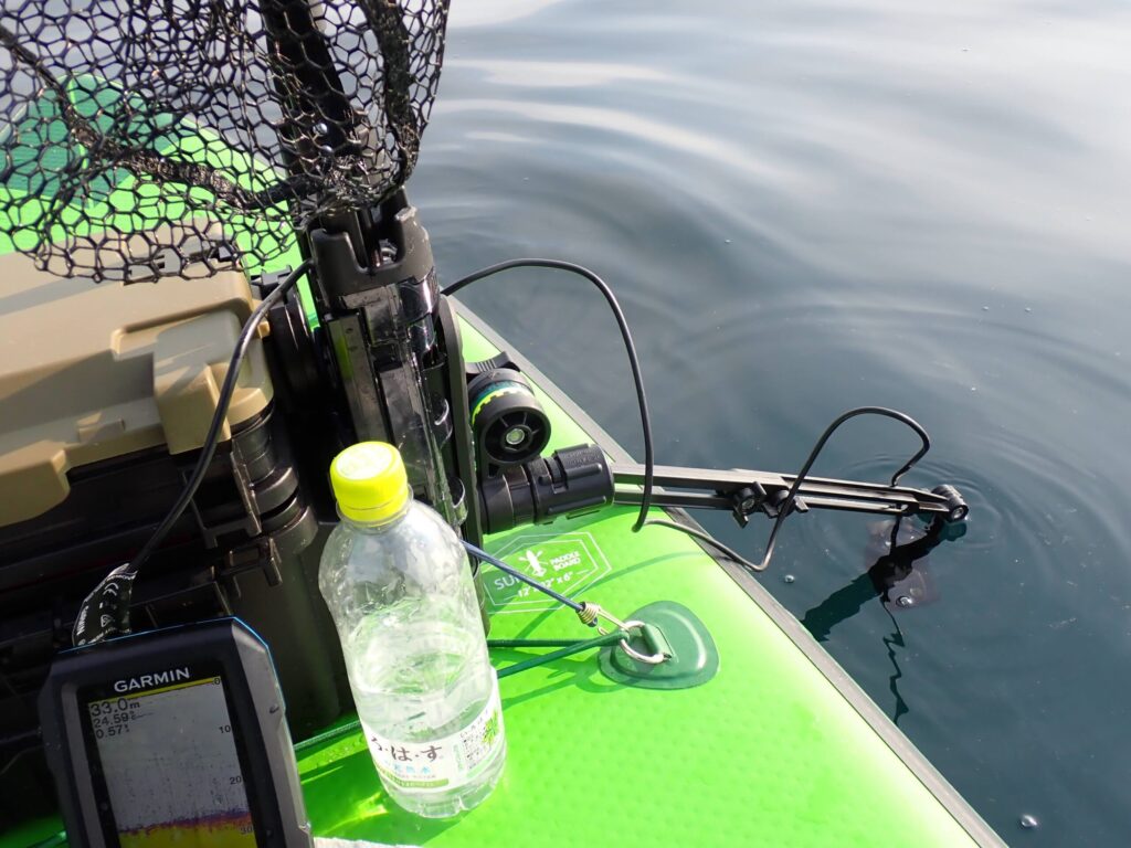 SUP釣り向け魚探4機種比較｜必要性・電源・振動子固定まで整理 | 釣り