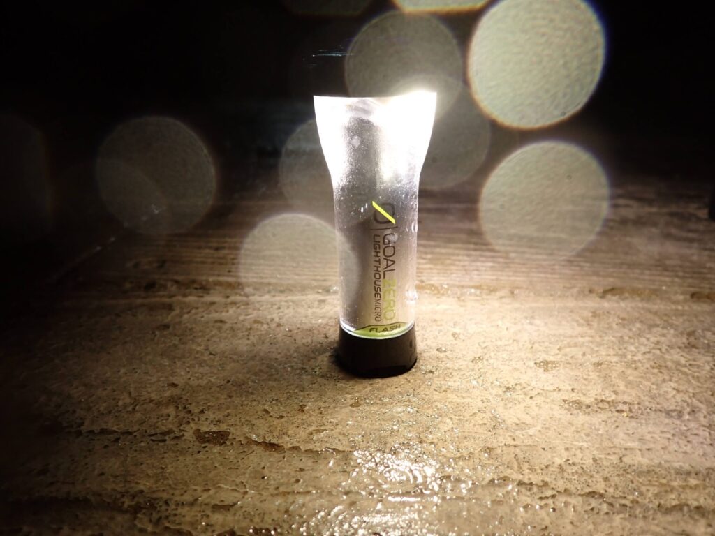 雨の日にLIGHTHOUSE micro FLASHを使った様子
